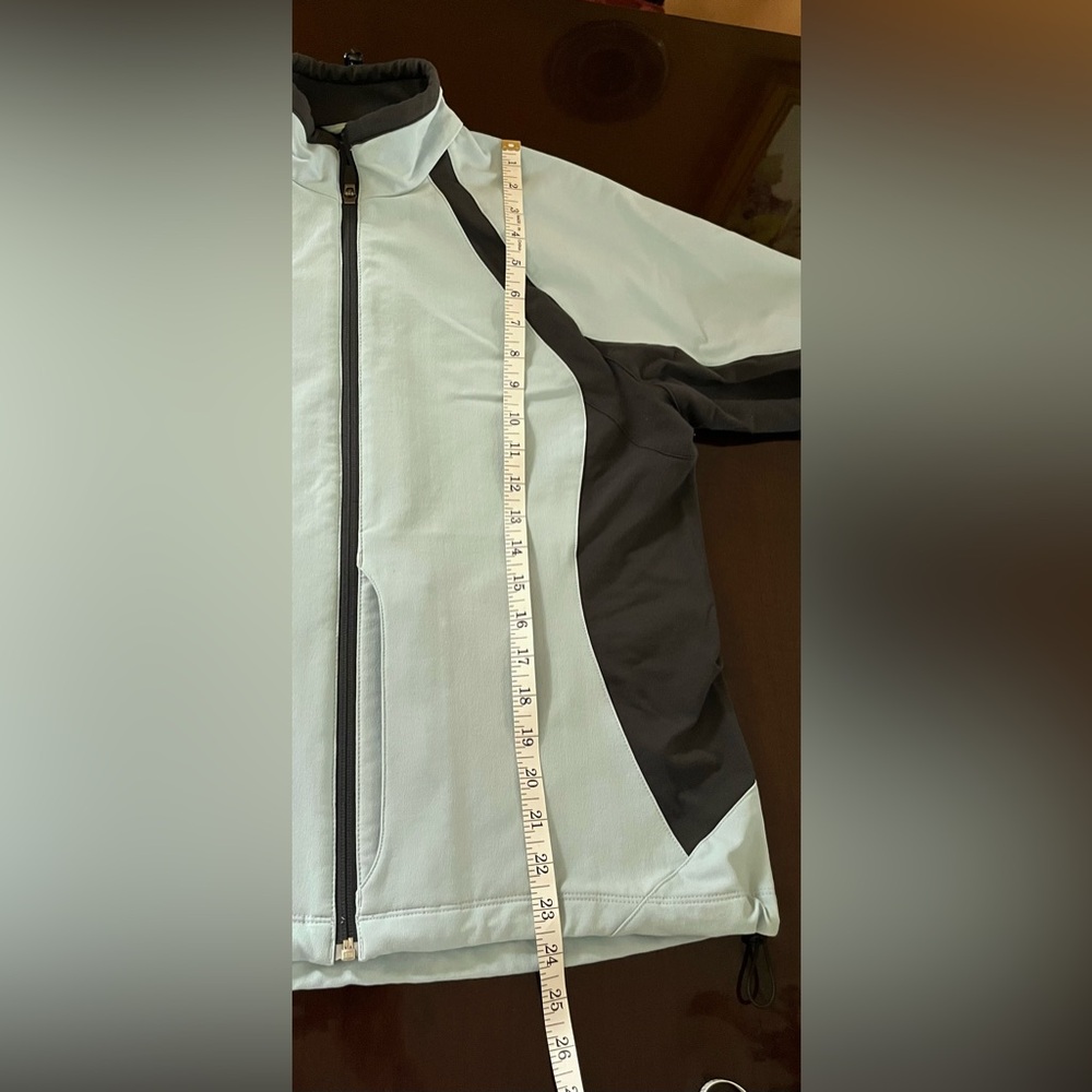 REI woman’s light weight blue and black jacket Size L - Picture 6 of 10